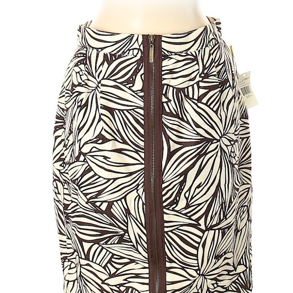 NWT Pencil Skirt - Picture 3 of 5